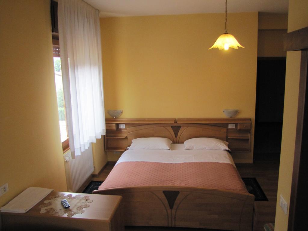 Hotel Cantaleone San Michele allʼAdige Chambre photo